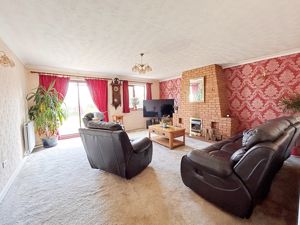Living Room- click for photo gallery